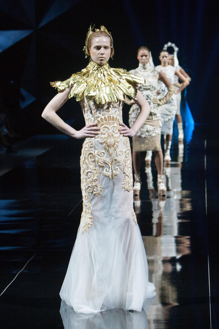 fashion runway model